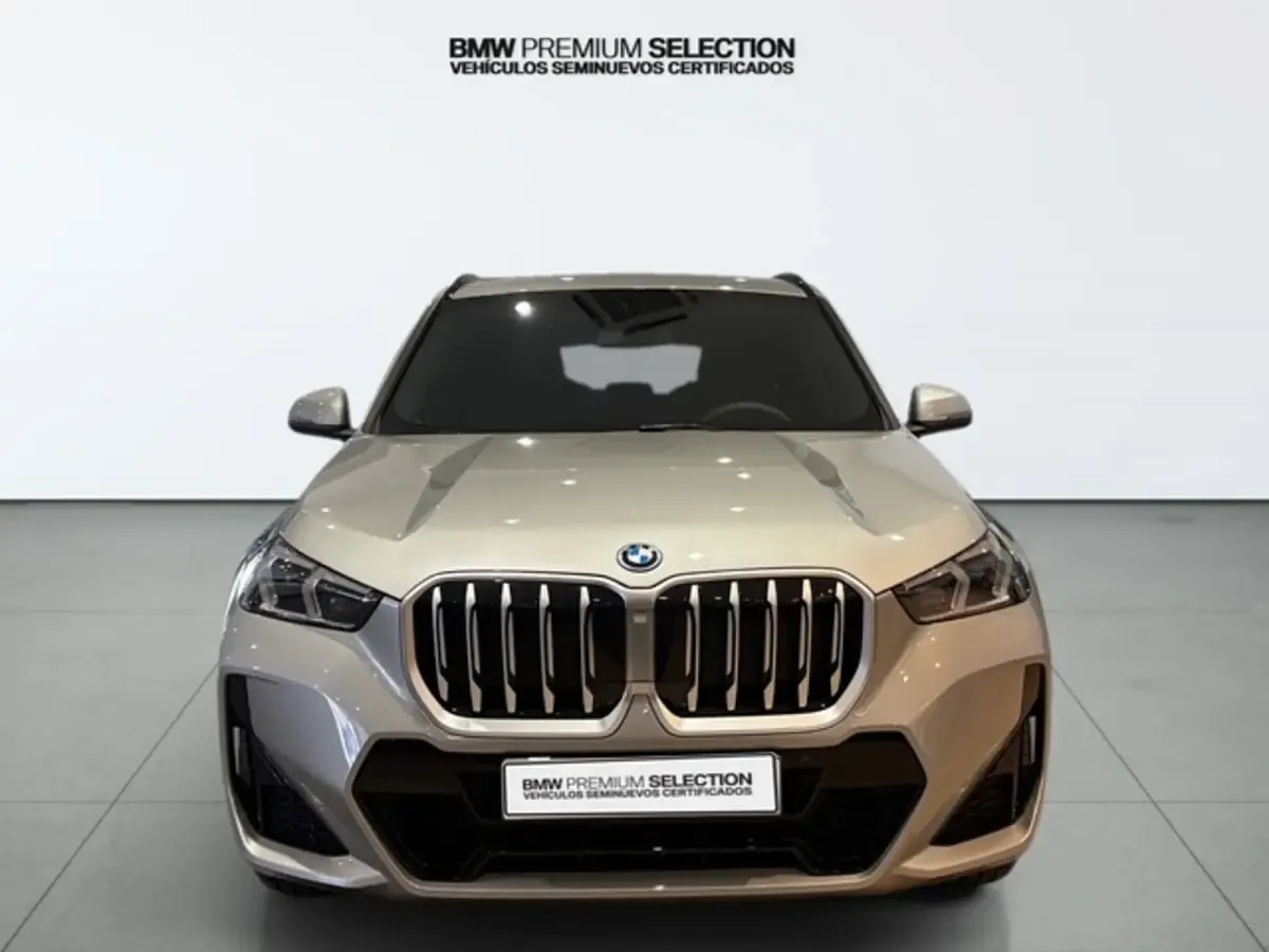 Usado BMW X1 Comfort Edition 245 CV (180 kW) 2026 Gris plata SUV