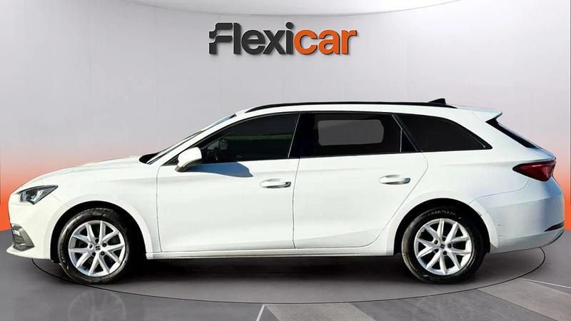 Usado Seat Leon Style 116 CV (85 kW) 2021 Blanco Utilitario