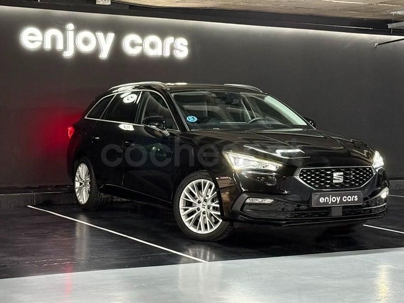 Usado Seat Leon XCELLENCE 150 CV (110 kW) 2022 Negro Familiar