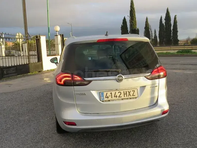 Używany Opel Zafira Family 125 KM (91 kW) 2014 Niebieski Minivan