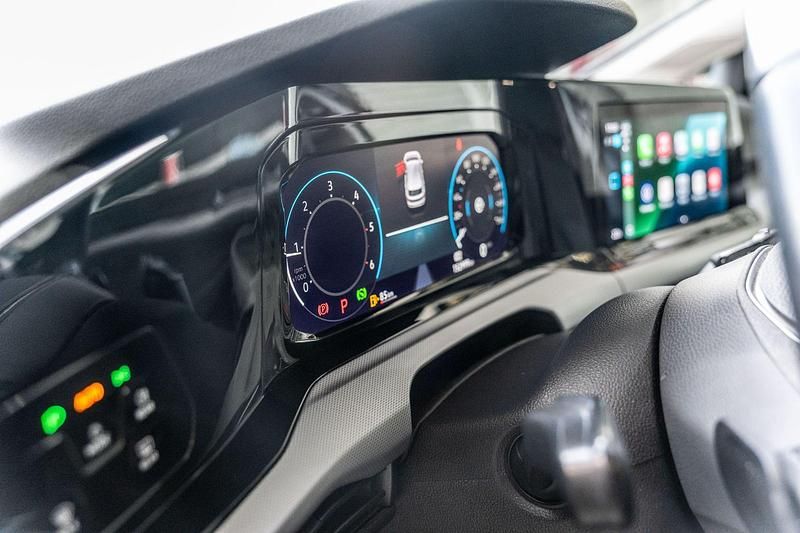 Usado VW Golf VII 115 CV (84 kW) 2021 Negro Utilitario