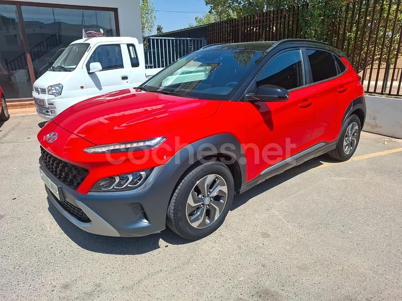 Usado Hyundai Kona 141 CV (103 kW) 2022 Granate SUV