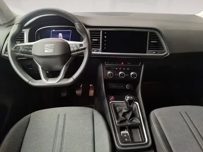 Usado Seat Ateca Style 110 CV (80 kW) 2022 Azul SUV
