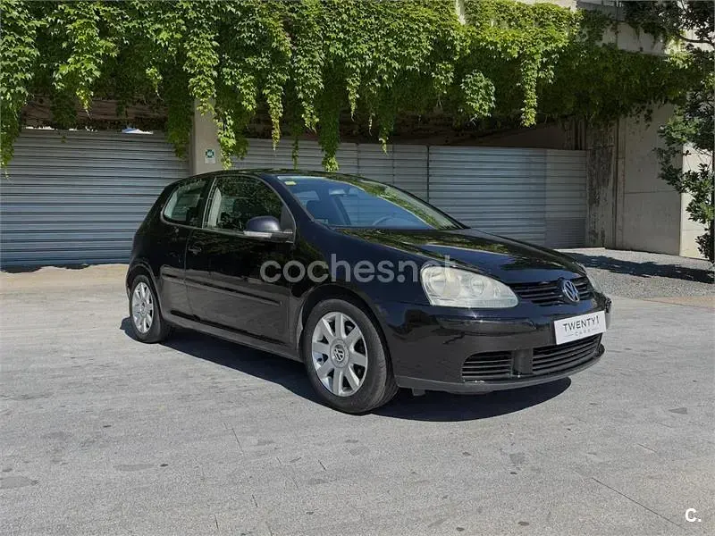 Usado VW Golf IV Trendline 102 CV (75 kW) 2004 Negro Berlina
