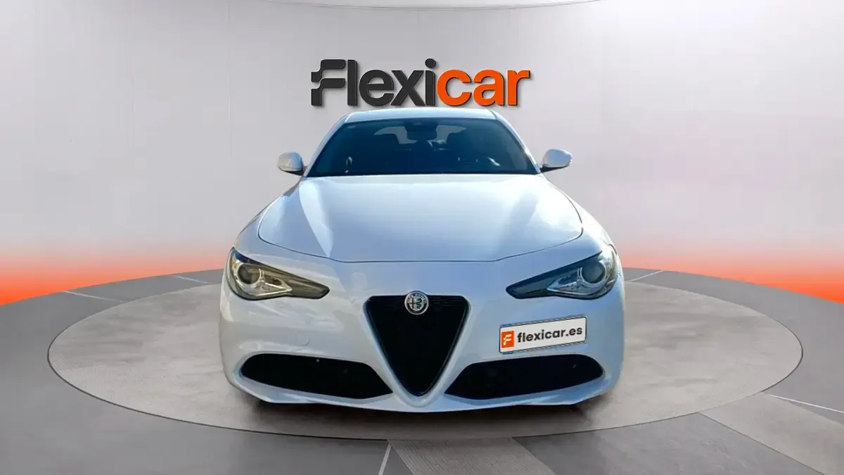 Usado Alfa Romeo Giulia Sprint 200 CV (147 kW) 2021 Blanco Berlina