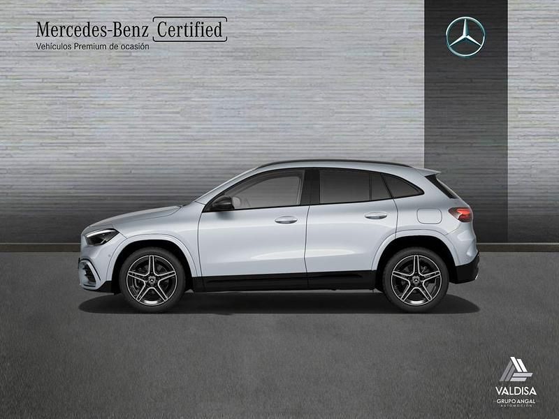 Usado Mercedes GLA200 163 CV (119 kW) 2025 Gris SUV