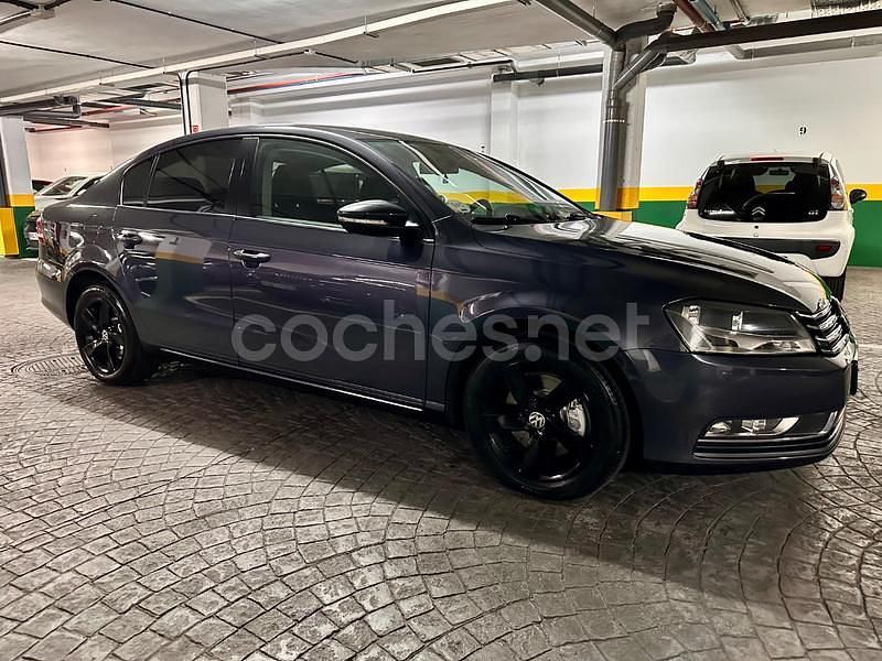 Usado VW Passat Advance 105 CV (77 kW) 2012 Negro Berlina