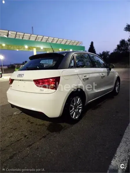 Usado Audi A1 Sportback Attraction 90 CV (66 kW) 2012 Blanco Utilitario