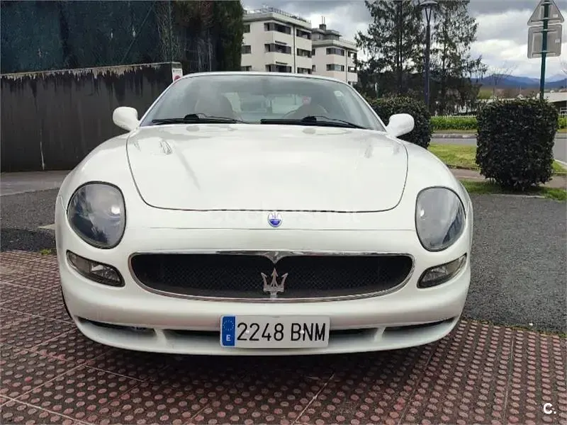 Usado Maserati Coupé GT 370 CV (272 kW) 2000 Blanco Coupe