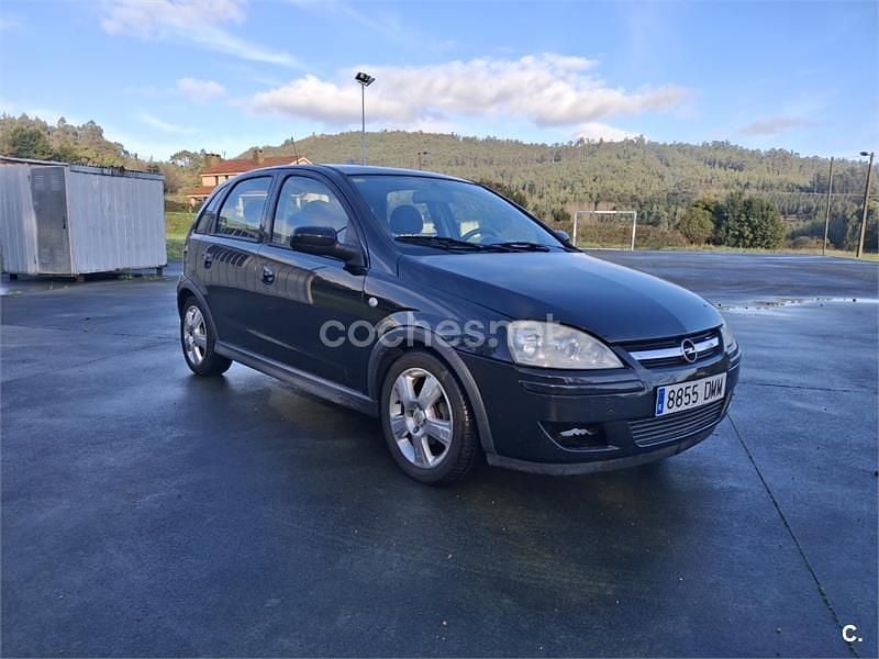 Negro Usado 2005 Opel Corsa Sport Berlina | 2499 € (Precio justo) - Imagen 1/4