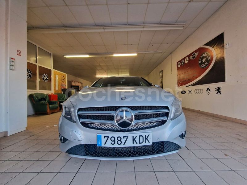 Usado Mercedes A220 AMG line 170 CV (125 kW) 2014 Gris / plata Berlina