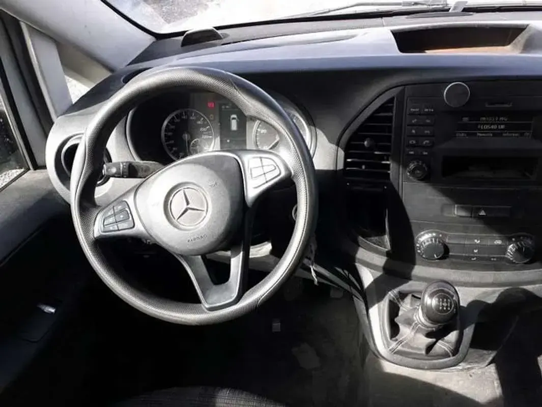 Usado Mercedes Vito 114 CV (83 kW) 2020 Blanco Van