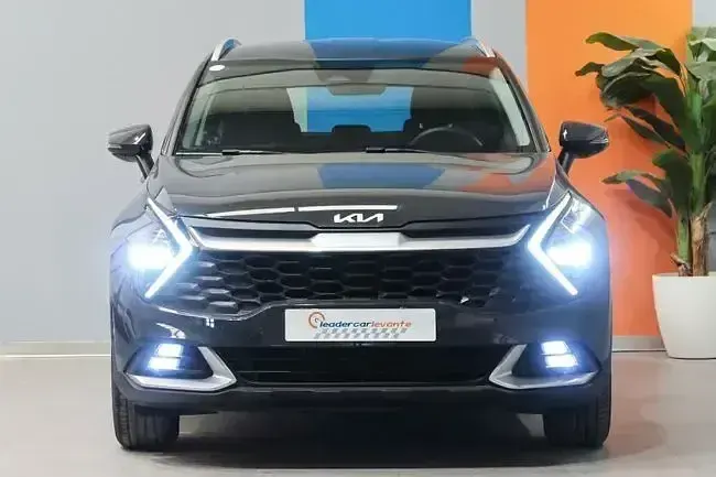 Usado Kia Sportage 162 CV (119 kW) 2025 Gris SUV
