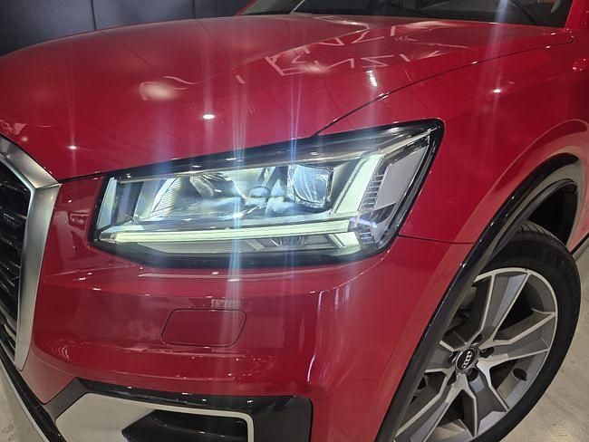 Usado Audi Q2 Advanced Plus 116 CV (85 kW) 2018 Rojo SUV