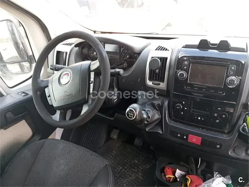 Usado Fiat Ducato 120 CV (88 kW) 2010 Negro Van