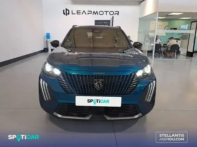 Usado Peugeot 2008 Allure 145 CV (106 kW) 2025 Azul SUV