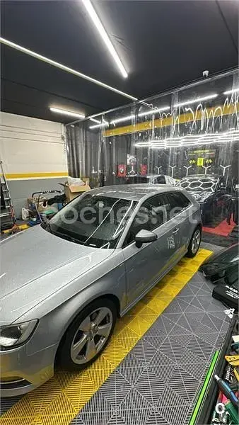Usado Audi A3 Attraction 110 CV (80 kW) 2014 Gris / plata Berlina
