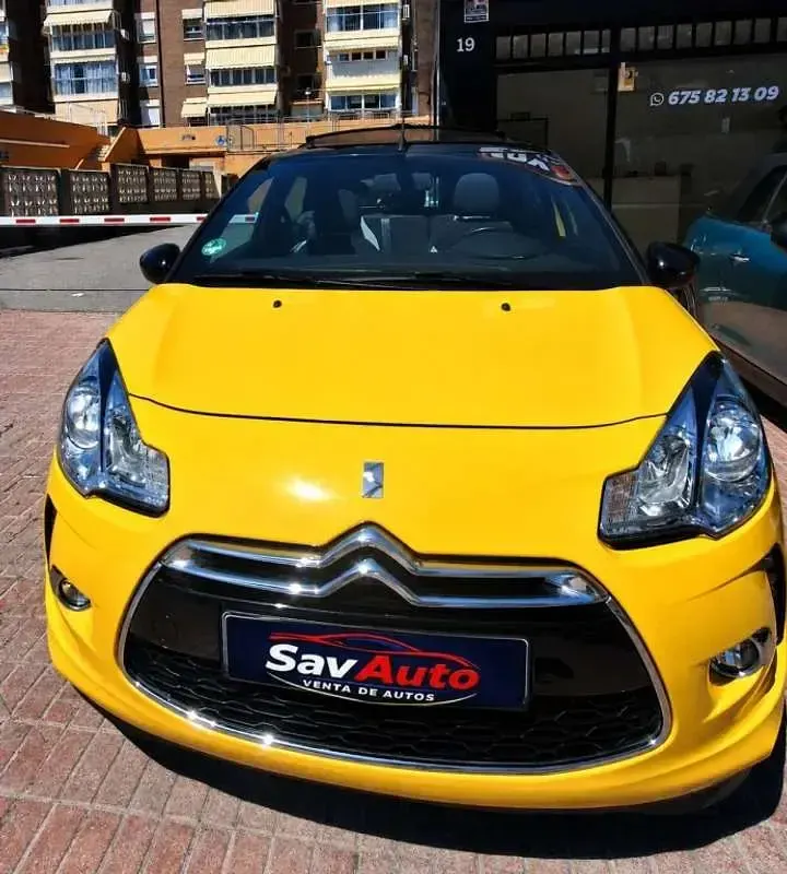 Usado Citroën DS3 Cabriolet PureTech 82 CV (60 kW) 2015 Amarillo Descapotable