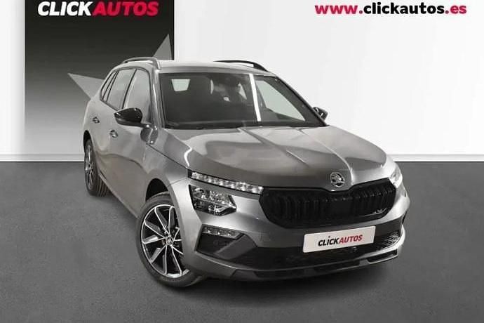 Usado Skoda Kamiq Sport 150 CV (110 kW) 2025 Plata SUV