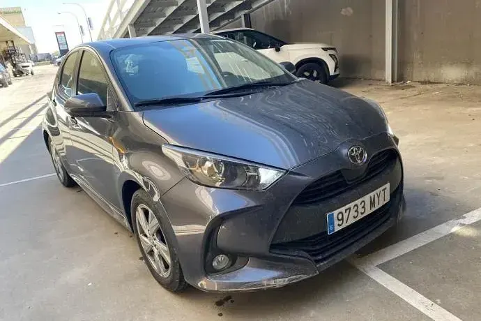 Usado Toyota Yaris Active 116 CV (85 kW) 2025 Utilitario