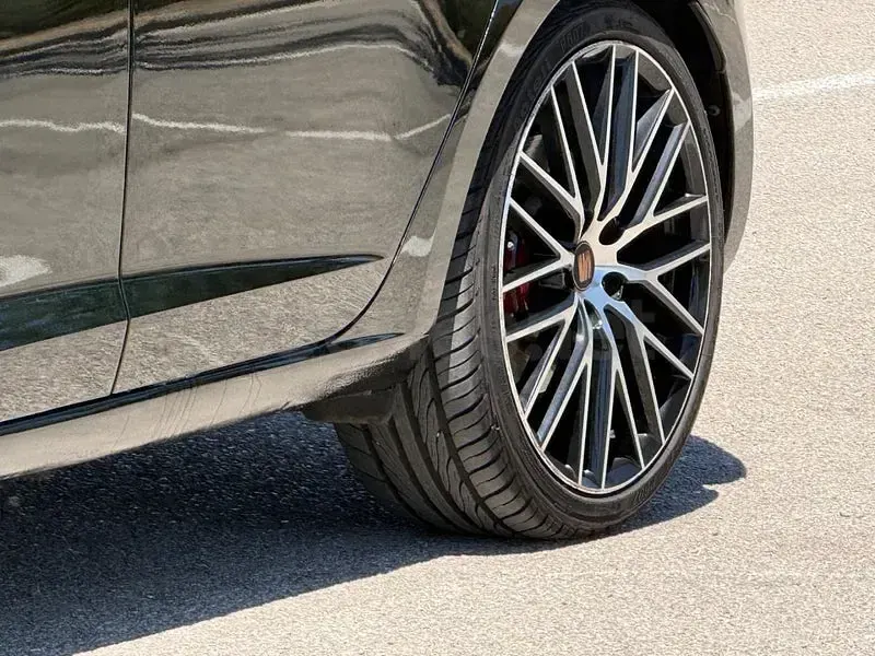 Usado Seat Leon CUPRA 280 CV (205 kW) 2014 Negro Berlina