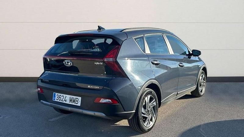 Usado Hyundai Bayon 101 CV (74 kW) 2023 Gris SUV
