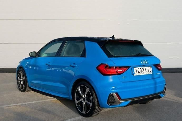 Usado Audi A1 Sportback S-Line 110 CV (80 kW) 2021 Azul Utilitario