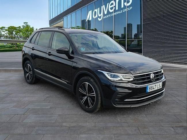 Usado VW Tiguan Life 150 CV (110 kW) 2021 Negro SUV