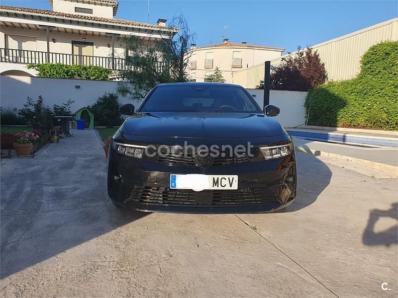 Negro Usado 2022 Opel Astra GS Line Berlina | 20.000 € (Buen precio) - Imagen 1/4