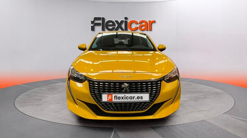 Usado Peugeot 208 Active 100 CV (73 kW) 2020 Amarillo Utilitario