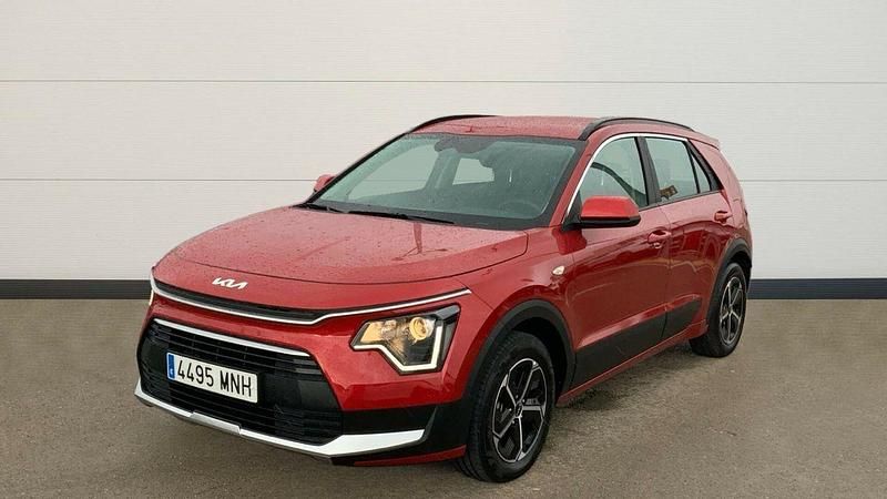 Usado Kia Niro 141 CV (103 kW) 2024 Rojo SUV