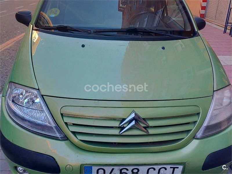 Usado Citroën C3 75 CV (55 kW) 2002 Verde Utilitario