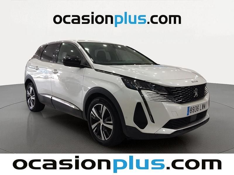 Usado Peugeot 3008 Allure 131 CV (96 kW) 2022 Blanco SUV