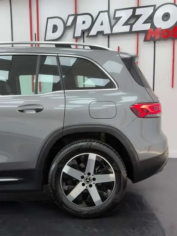 Usado Mercedes GLB200 150 CV (110 kW) 2021 Gris SUV