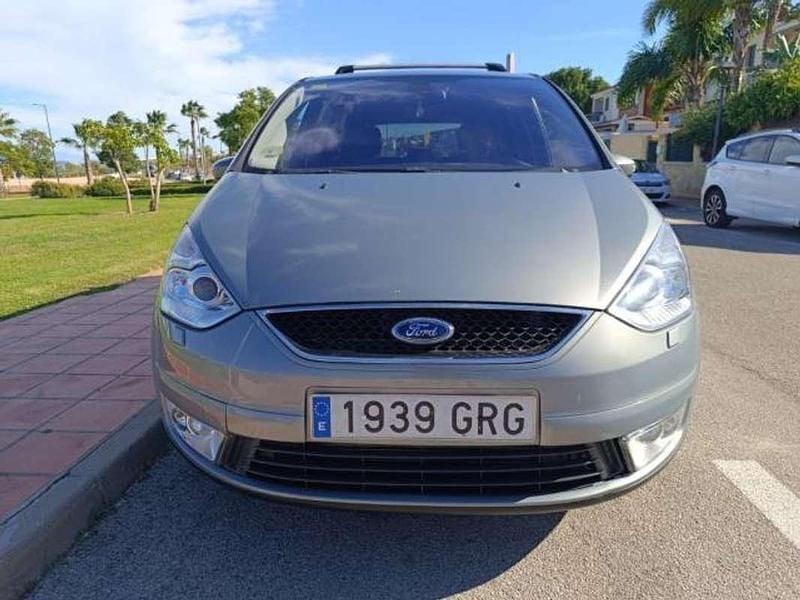 Usado Ford Galaxy Titanium 140 CV (102 kW) 2009 Gris / plata Monovolumen