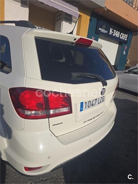 Usado Fiat Freemont Cross 170 CV (125 kW) 2014 Blanco SUV