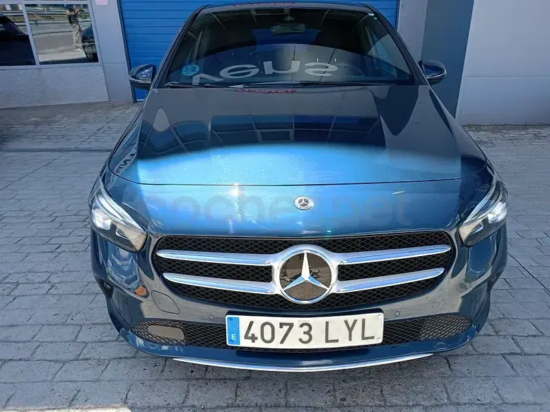 Usado Mercedes B200 150 CV (110 kW) 2022 Azul Utilitario