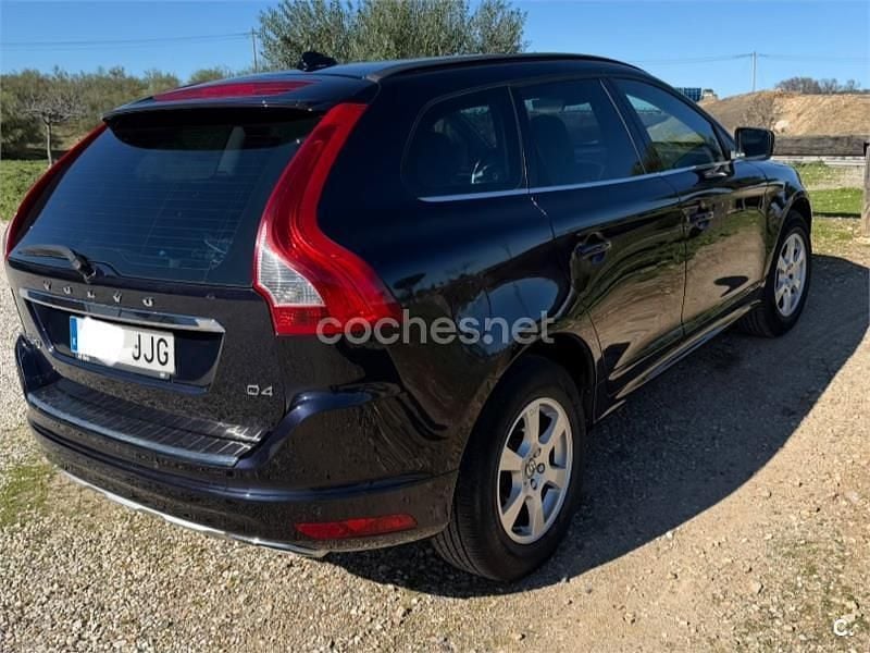 Używany Volvo XC60 Momentum 181 KM (133 kW) 2015 Niebieski SUV