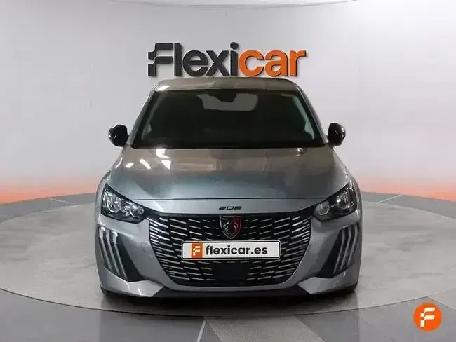 Usado Peugeot 208 Allure 100 CV (73 kW) 2025 Gris Utilitario