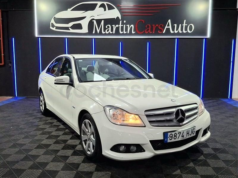 Usado Mercedes C200 136 CV (100 kW) 2012 Blanco Berlina