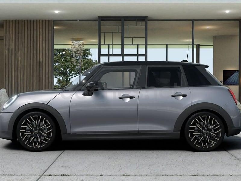 Usado Mini Cooper 114 kW (156 CV) 2025 Gris / plata Utilitario