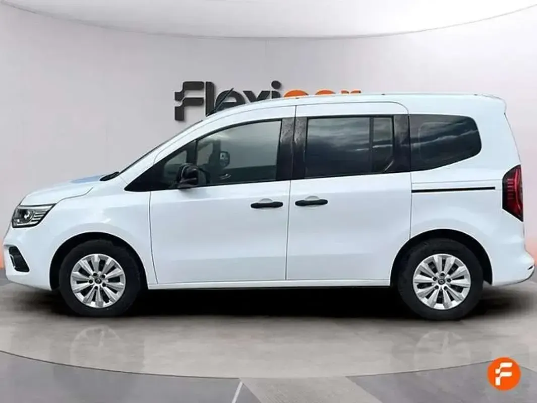 Usado Renault Kangoo 116 CV (85 kW) 2022 Blanco Monovolumen