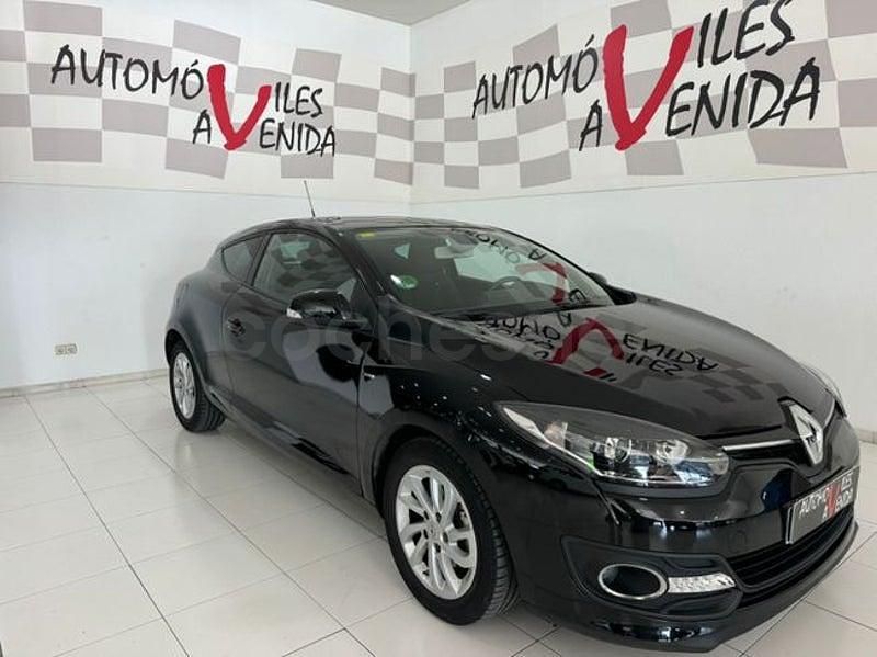 Usado Renault Mégane IV LIMITED 115 CV (84 kW) 2016 Negro Coupe
