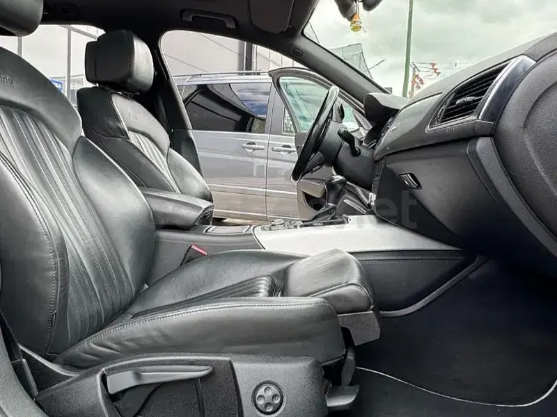 Usado Audi A6 S-Line 313 CV (230 kW) 2012 Negro Familiar