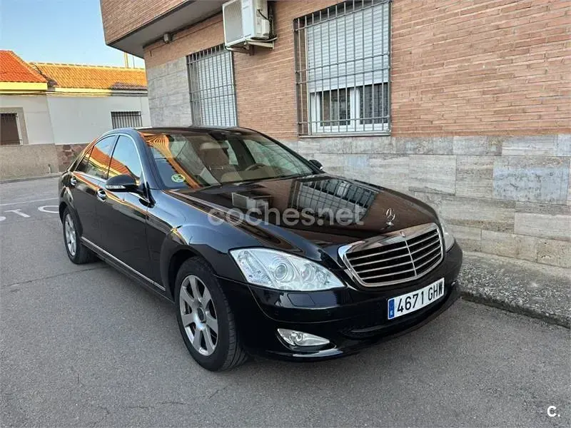 Usado Mercedes S320 235 CV (172 kW) 2008 Negro Berlina