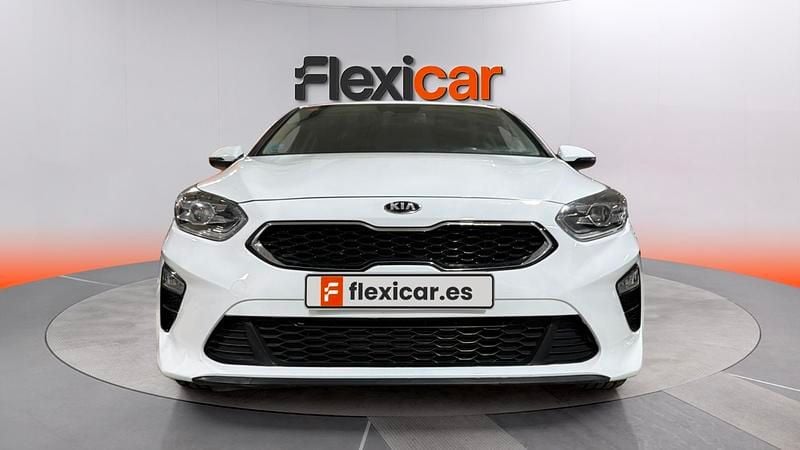 Usado Kia Ceed 101 CV (74 kW) 2021 Blanco Utilitario