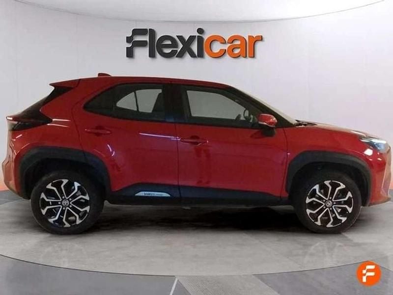 Usado Toyota Yaris Cross Active 116 CV (85 kW) 2024 Burdeos SUV