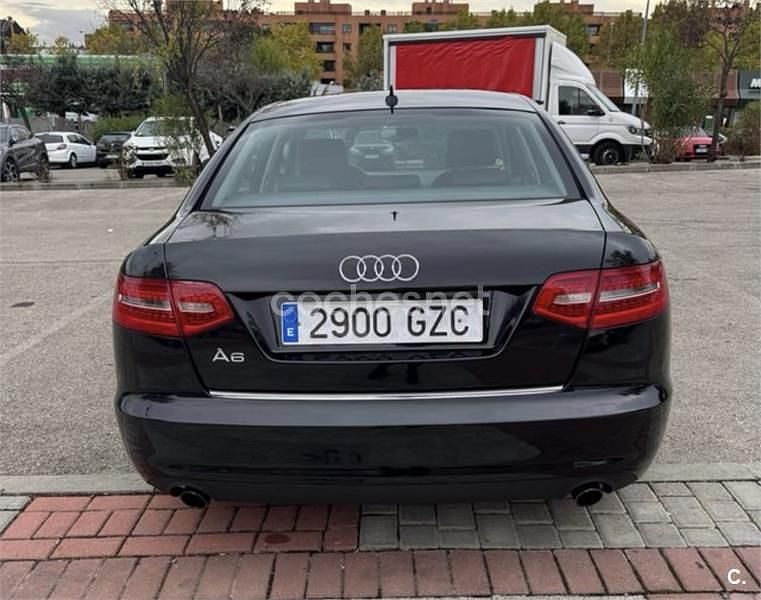 Usado Audi A6 220 CV (161 kW) 2010 Negro Berlina