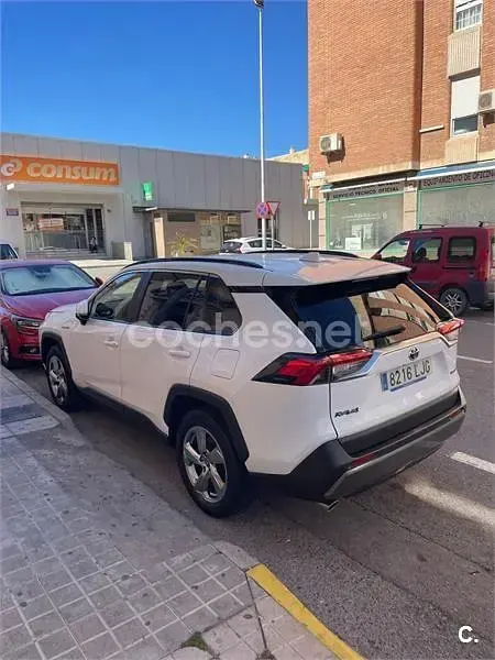Usado Toyota RAV4 Hybrid Advance 218 CV (160 kW) 2020 Blanco SUV