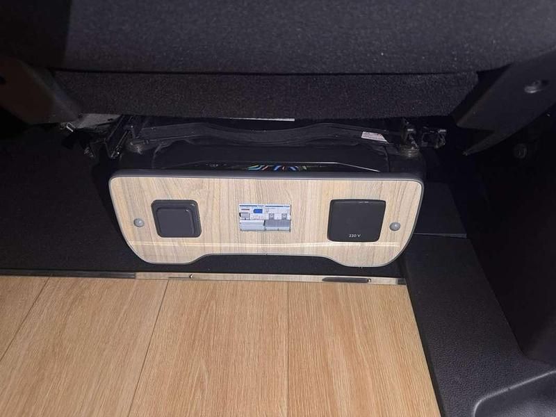 Usado Citroën Spacetourer Feel 150 CV (110 kW) 2019 Gris Monovolumen